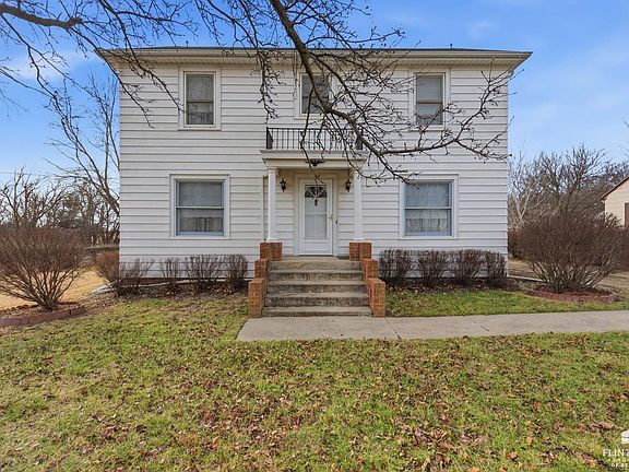 2nd image of 108 7th St