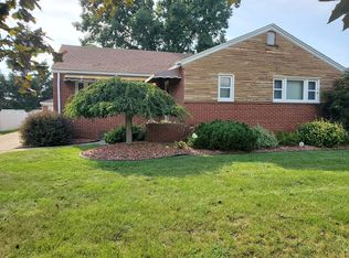 5721 Linden Dr, Dearborn Heights, MI 48127