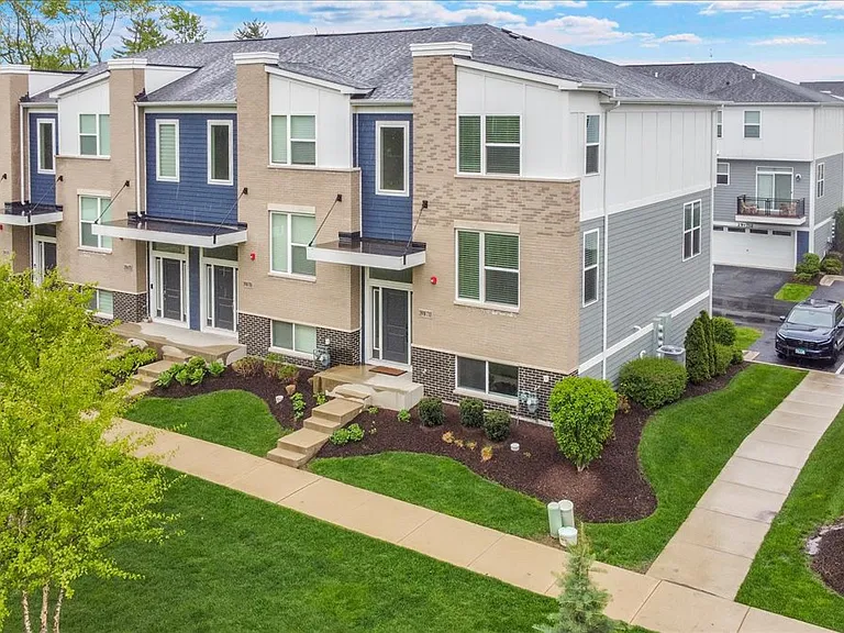 Exterior Front Ariel View
