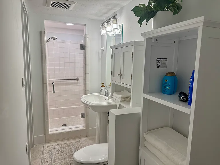 311 Island Cir — Photo 36