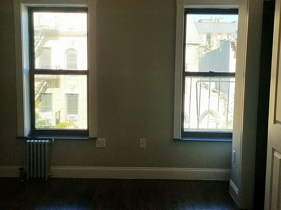 4th image of 116 E 7th St APT 6