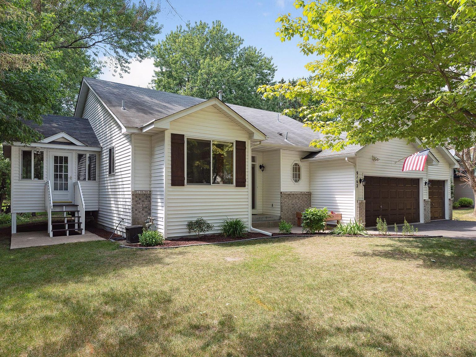 9162 Coral Sea St NE, Blaine, MN 55449 MLS 6401772 Zillow