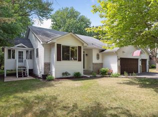 9162 Coral Sea St NE, Blaine, MN 55449