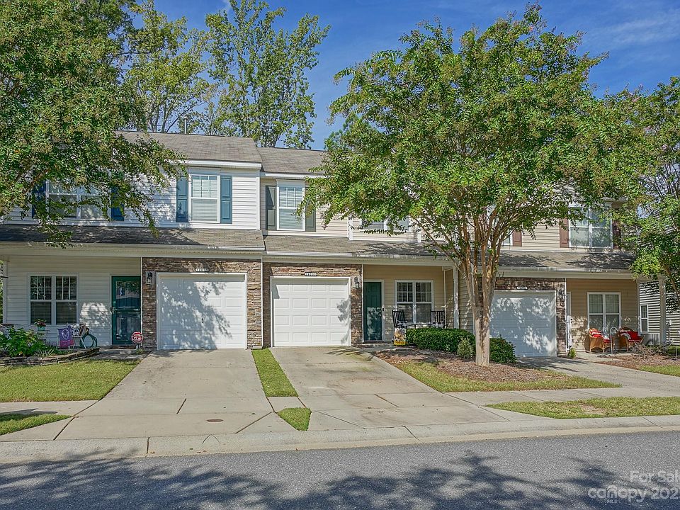 1st image of 14033 Singleleaf Ln