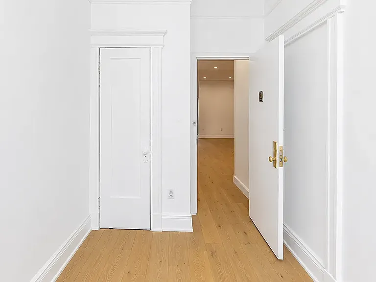 1173 Nostrand Ave #3B — Photo 9