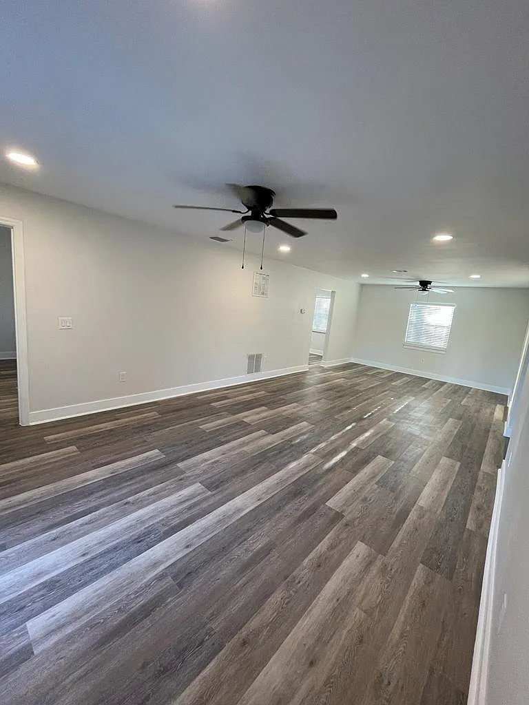 2 bed, 2.5 bath, 1365 sqft, $1,825 — Photo 3