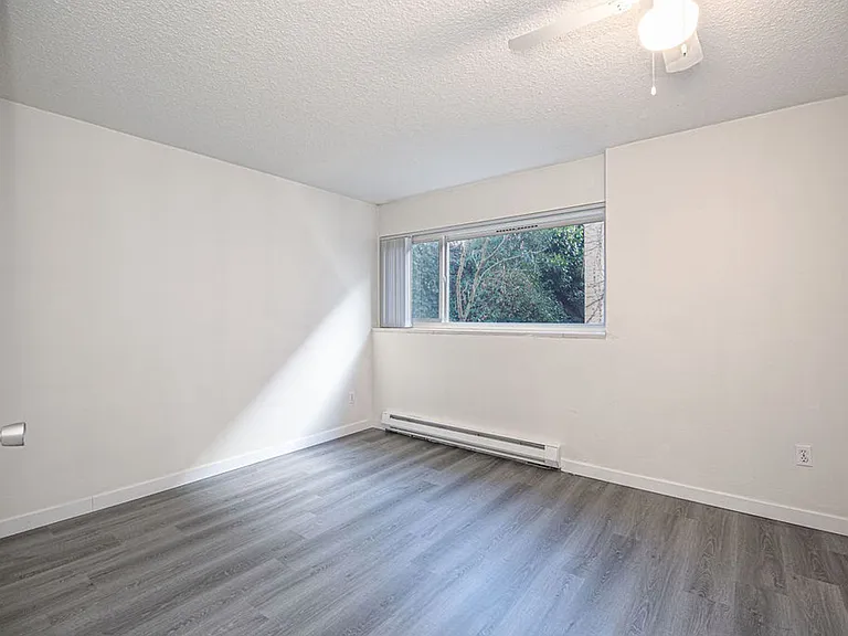 Clift House Apartments — Photo 15