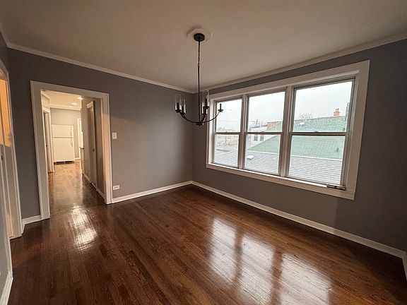 5th image of 5425 W Drummond Pl #2