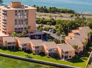 7400 Sunshine Skyway Ln S APT 103, Saint Petersburg, FL 33711