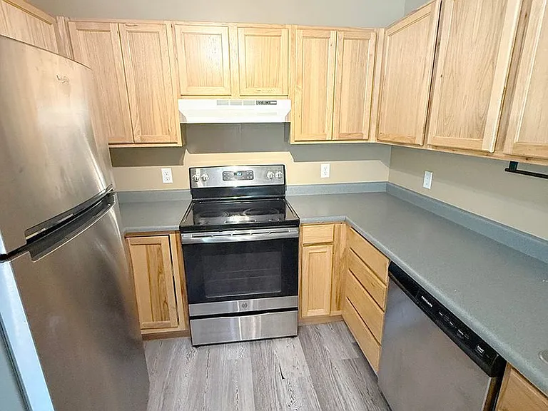 515 Michael Grove Ave #33 — Photo 6
