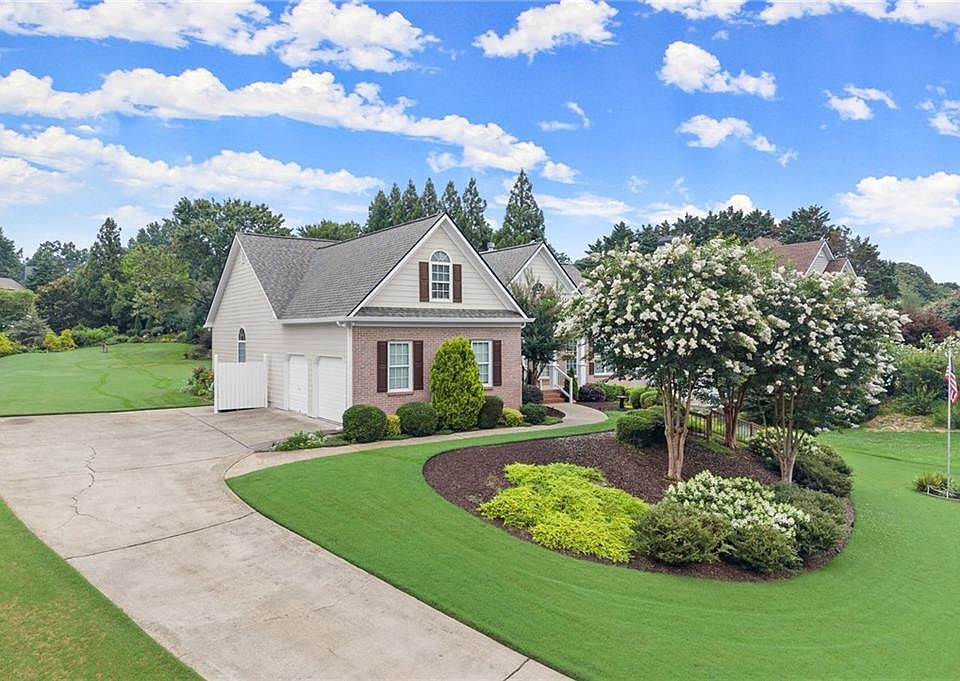 1st image of 242 Lingefelt Ln
