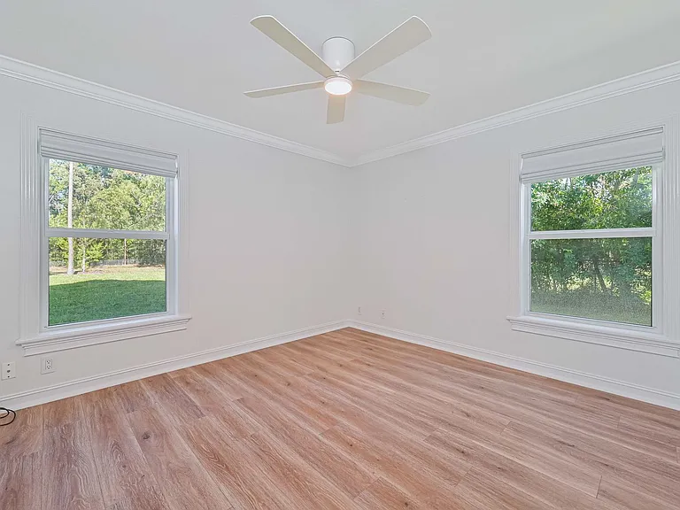 6941 Hunters Rd — Photo 16