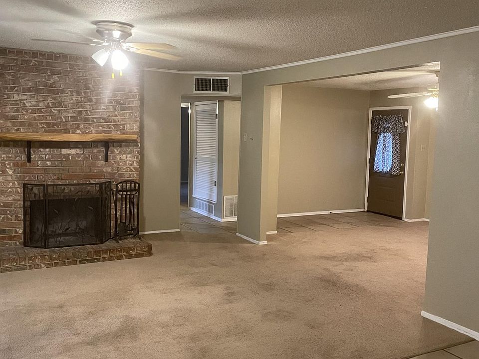 2nd image of 266 Nottingham Trl