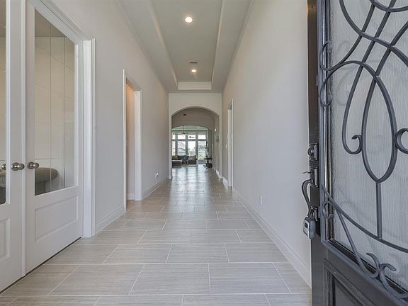 3rd image of 18615 Winterton Cliff Ct