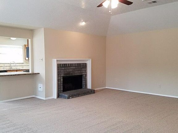 4th image of 20006 Elmsbury Ct