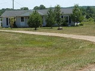 1124 Grosbeck Rd, Lapeer, MI 48446