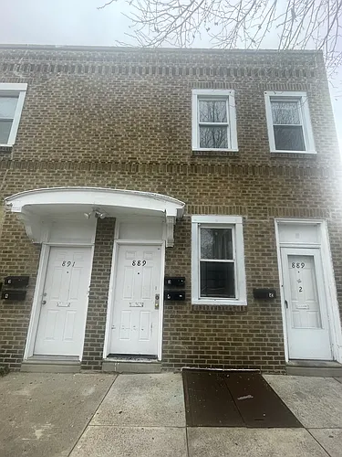 889 N 26th St Photo 1