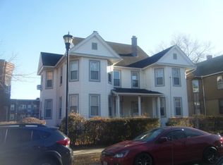 264-266 Walnut St, Holyoke, MA 01040