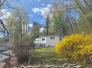 9 Glenna Dr, Carmel, NY 10512
