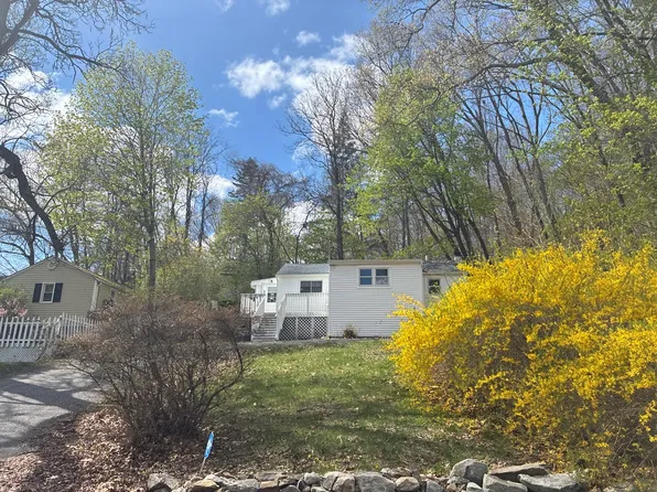9 Glenna Dr, Carmel, NY 10512
