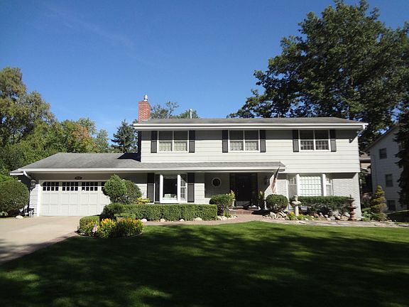 6 BR 4 BA 2 Story -1/4 Acre