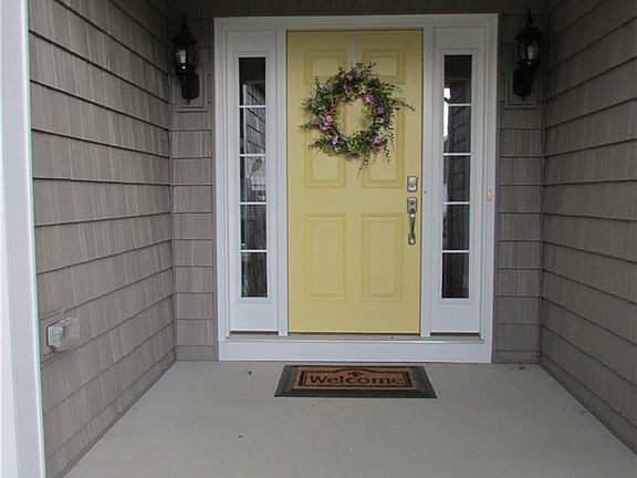 3rd image of 567 Riverwalk Dr