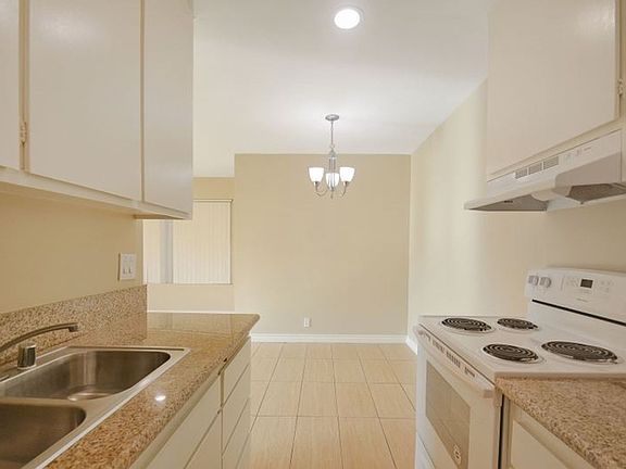 4th image of 1738 Armacost Ave APT 105