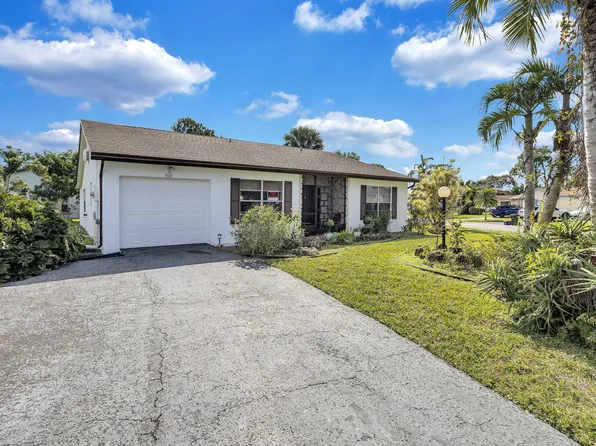 6137 Rainbow Circle, Greenacres, FL 33463