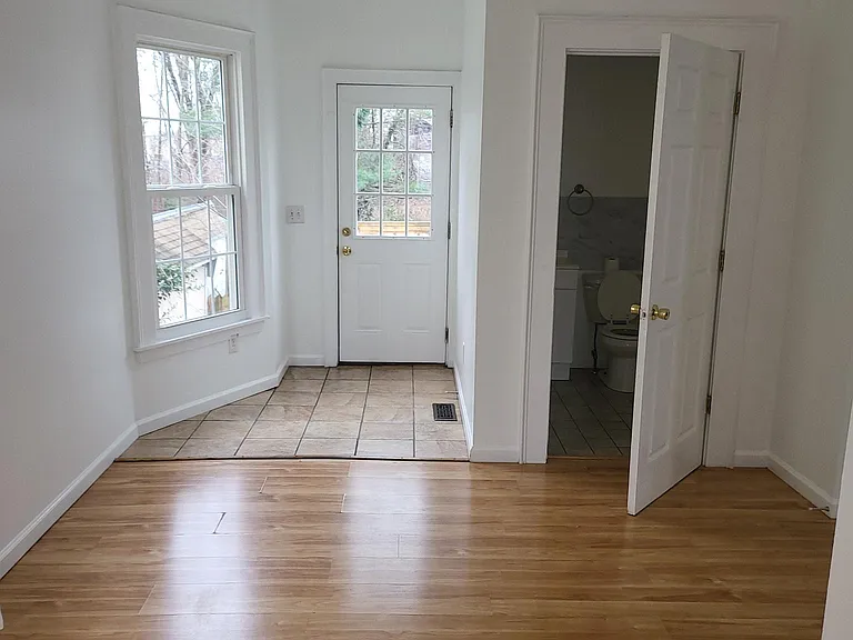 138 Greenwich Ave — Photo 4