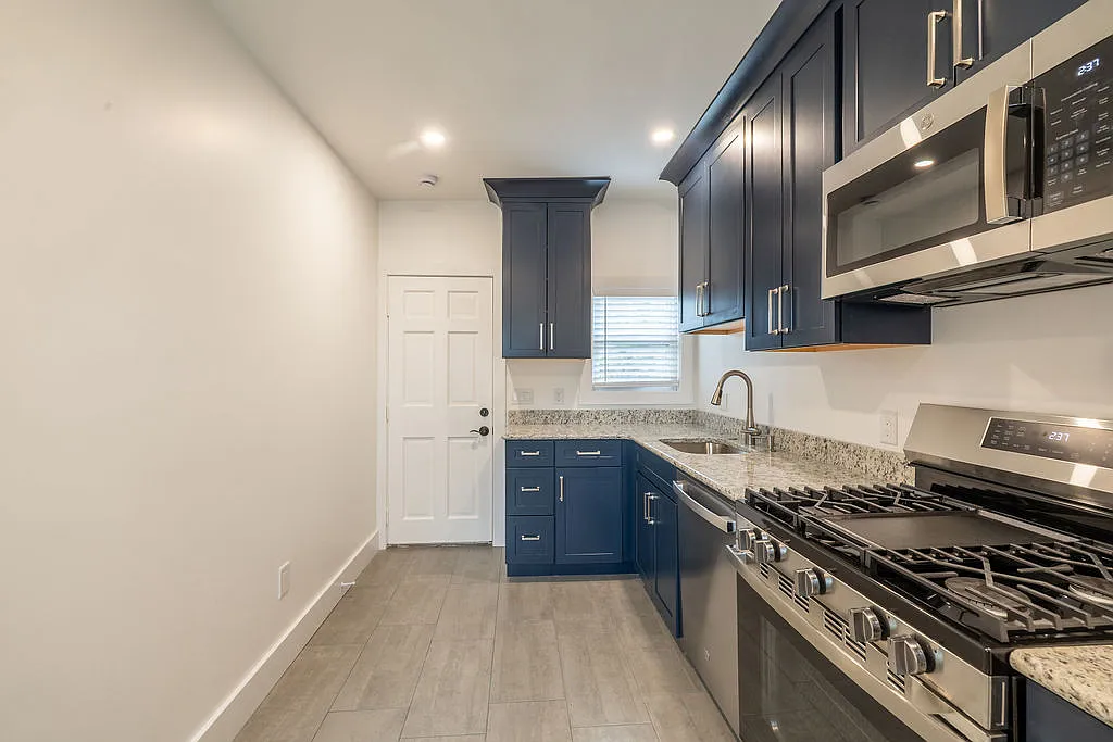 1 bed, 1120 sqft, $2,800 — Photo 3