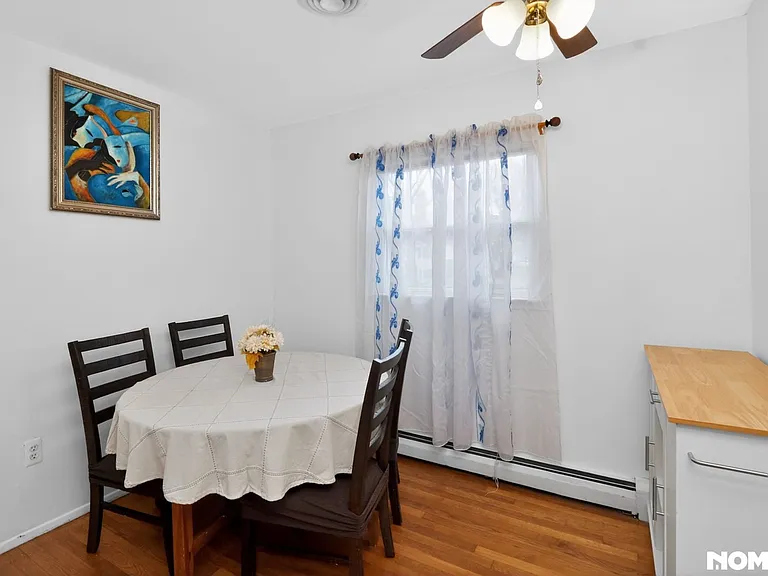 14714 Edgewater Dr — Photo 11
