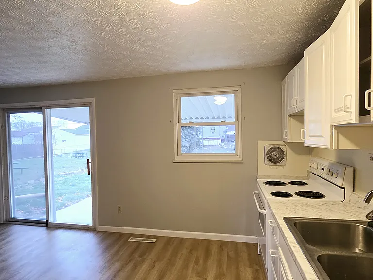 759 Breathitt Ave — Photo 13