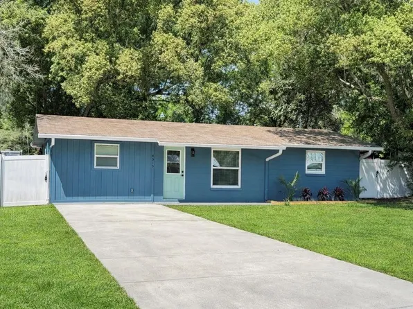 4515 5th St, Zephyrhills, FL 33542