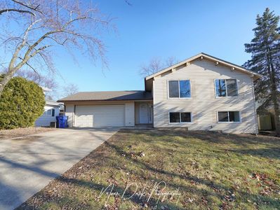 527 Willow Ct, Waukegan, IL, 60085