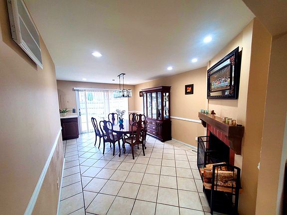 4th image of 1954 Ashwood Ln