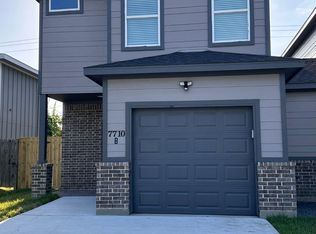 7710 Darnay Dr #B, Houston, TX 77033