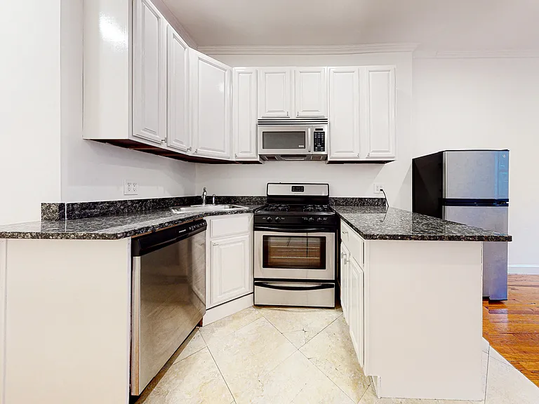 124 W 139th St #2LCA — Photo 3