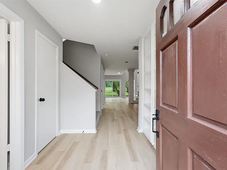 8001 Rebawood Dr — Photo 26
