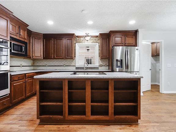 2nd image of 157 Quail Ridge Rd