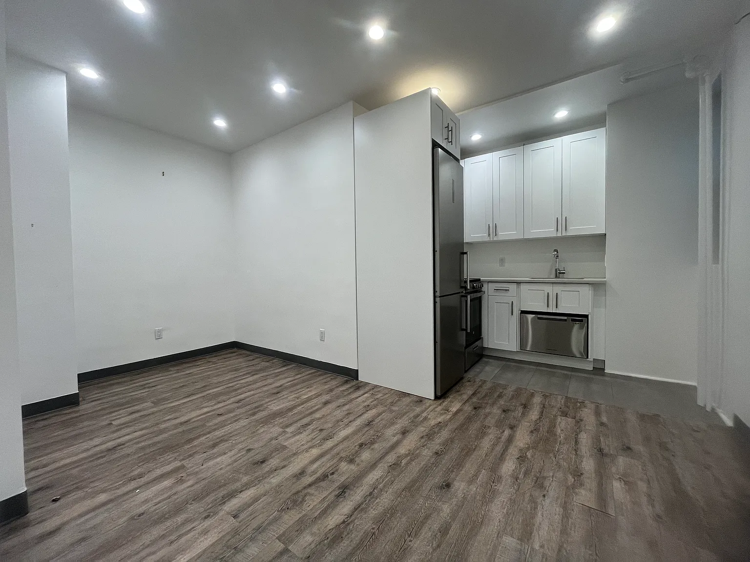 350 Central Park West — Photo 2