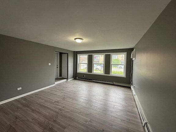 5th image of 1620 Harbor Ave #1