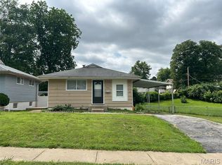 7816 Dartmoor Dr, Saint Louis, MO 63121