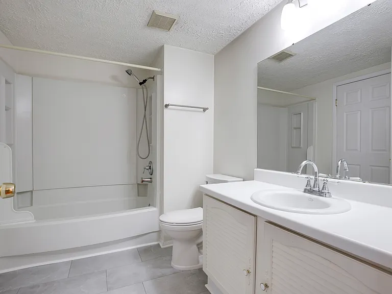 1604 Barnstead Dr — Photo 21
