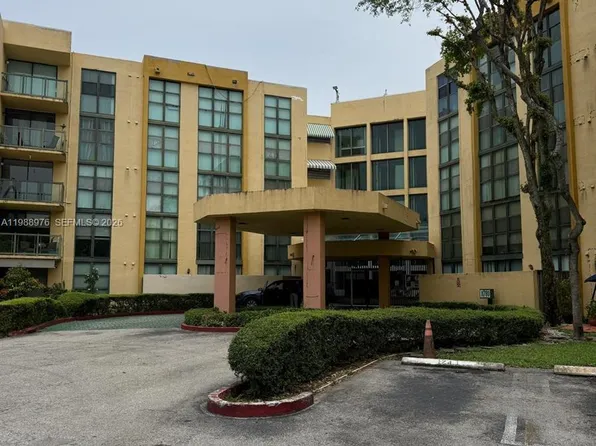 11780 SW 18th St APT 230-2, Miami, FL 33175