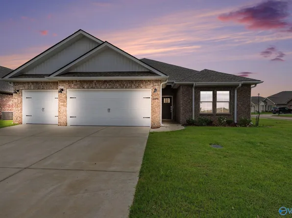 16896 Whispering Pnes, Athens, AL 35611