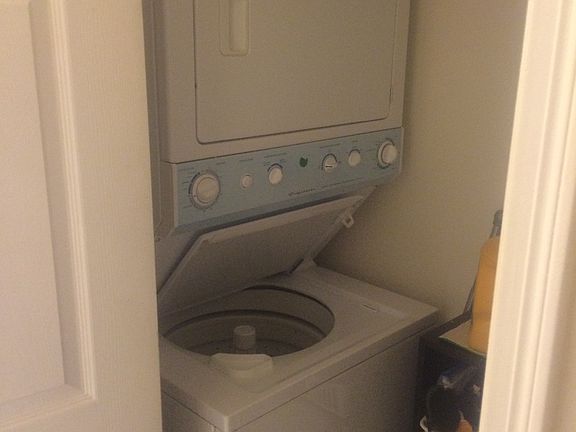5th image of 3311 Wyndham Cres #4193