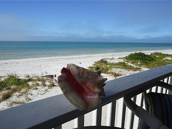 3rd image of 18720 Gulf Blvd APT 1B