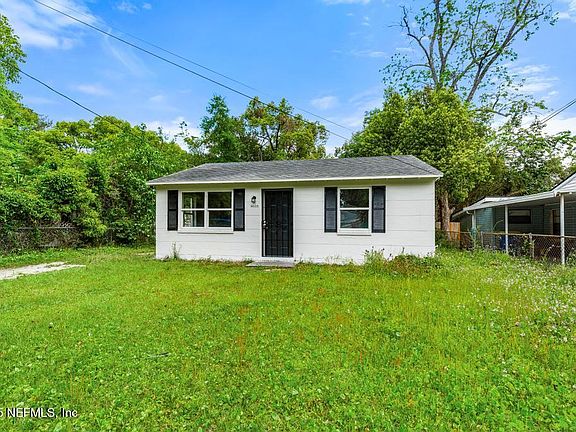 4th image of 9035 ADAMS Avenue