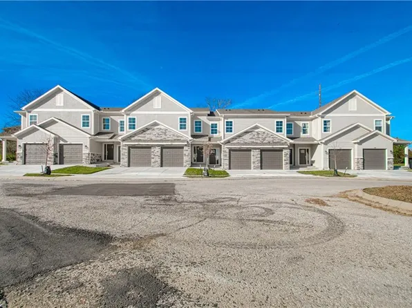 1091 N Findley St, Olathe, KS 66061