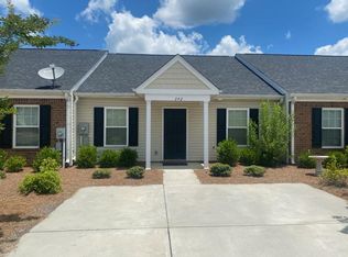 242 Sunview Dr, Statesboro, GA 30458